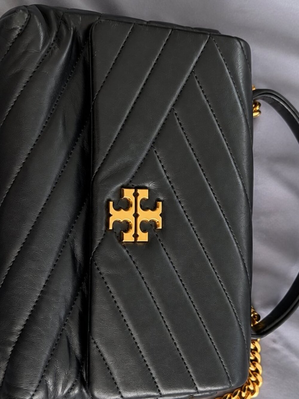 Authentic Tory Burch Kira Chevron Convertible Shoulder Bag - Excellent Condition